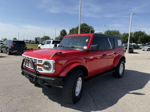 Used 2024 Ford Bronco Wildtrak AWD/4WD image 3