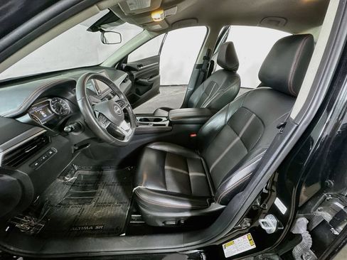Used 2023 Nissan Altima 2.5 SR FWD image 17