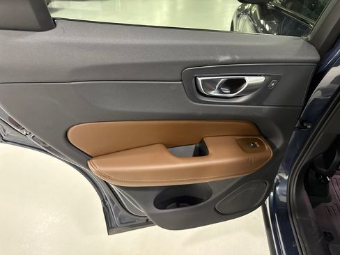 Certified 2024 Volvo XC60 T8 Plus w/ Climate Package AWD/4WD image 21