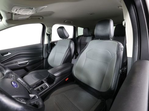 Used 2019 Ford Escape SE image 10