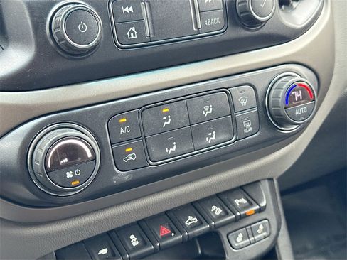 Used 2021 Chevrolet Colorado Z71 image 15