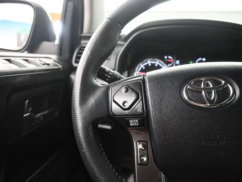 Used 2024 Toyota 4Runner TRD Off-Road image 15