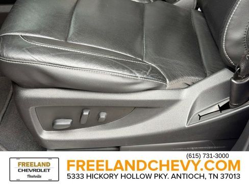 Used 2020 Chevrolet Suburban Premier AWD/4WD image 28
