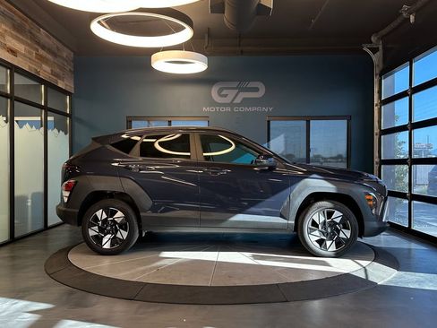 Used 2025 Hyundai Kona SEL AWD/4WD image 2
