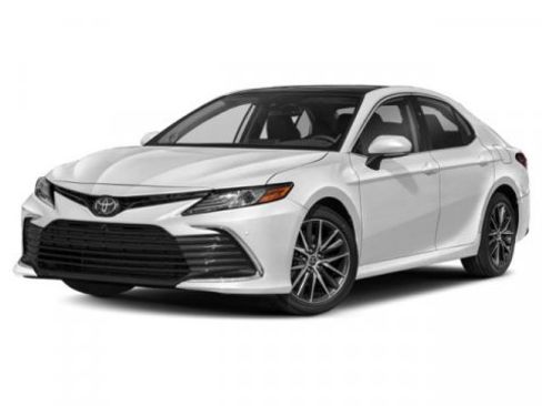 Used 2023 Toyota Camry XLE image 4