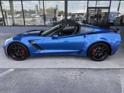 Used 2016 Chevrolet Corvette Z06 Coupe w/ 3LZ w/ 3LZ Preferred Equipment Group RWD image 10