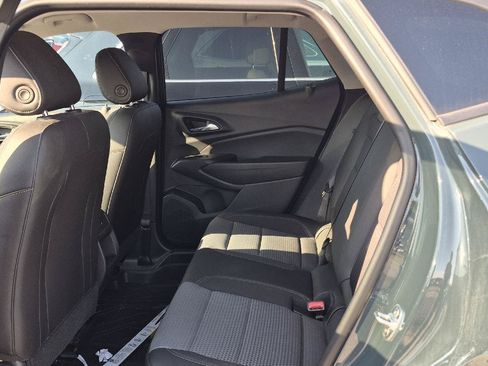 Used 2025 Chevrolet Trax LT w/ Driver Confidence Package FWD image 7