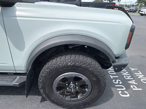 Used 2022 Ford Bronco Badlands AWD/4WD image 6