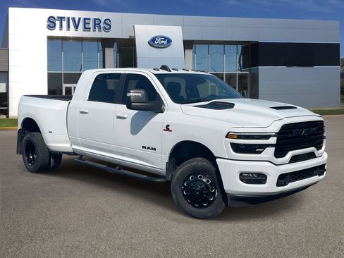 Used 2025 RAM 3500 Laramie w/ Night Edition AWD/4WD image 1