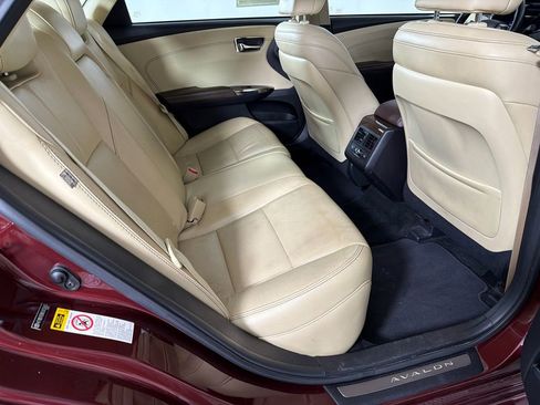 Used 2014 Toyota Avalon Limited FWD image 17