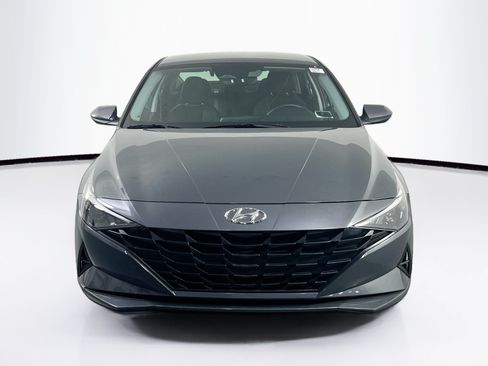 Used 2023 Hyundai Elantra SEL FWD image 2