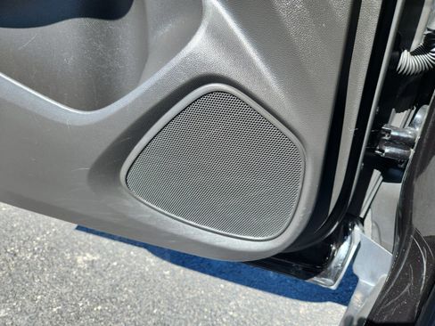 Used 2021 Buick Encore GX Essence image 27