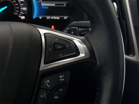 Certified 2022 Ford Edge SEL w/ Convenience Package image 18