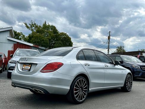 Used 2015 Mercedes-Benz C 300 4MATIC Sedan image 4