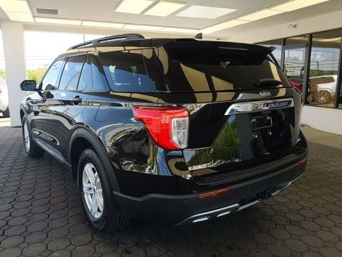 Used 2023 Ford Explorer XLT w/ Equipment Group 202A AWD/4WD image 10