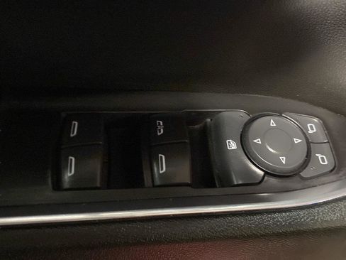 Used 2023 Chevrolet Silverado 1500 LT image 13