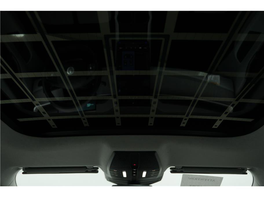 Used 2023 Fisker Ocean Extreme AWD/4WD image 25