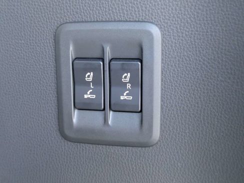 Used 2024 Lexus GX 550 w/ Accessory Package (31) AWD/4WD image 15