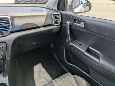 Certified 2021 Kia Sportage LX FWD image 27