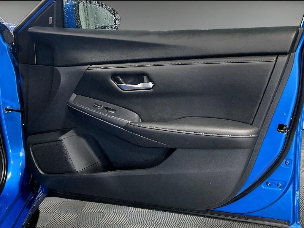 Certified 2024 Nissan Sentra SV FWD image 12