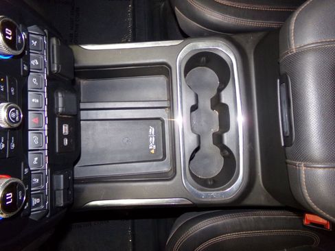 Used 2022 GMC Sierra 2500 AT4 w/ AT4 Preferred Package image 19