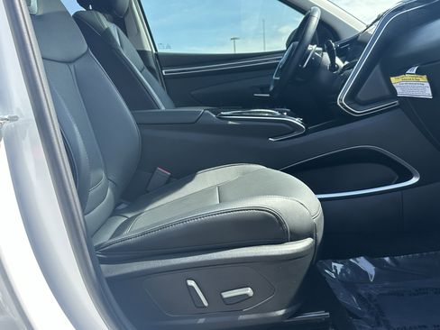Used 2024 Hyundai Tucson Limited FWD image 14