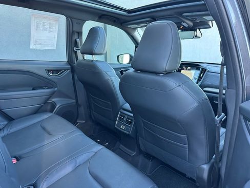 Used 2025 Subaru Forester Limited image 17