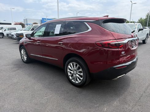 Used 2018 Buick Enclave Premium AWD/4WD image 8