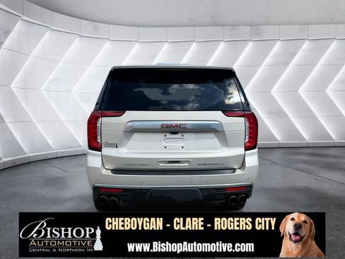 Used 2021 GMC Yukon Denali w/ Denali Premium Package image 17