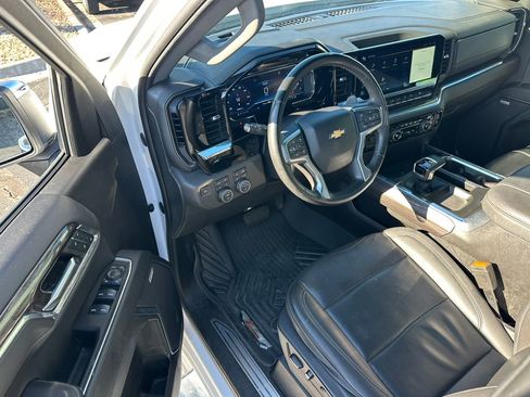 Used 2023 Chevrolet Silverado 1500 LTZ image 28