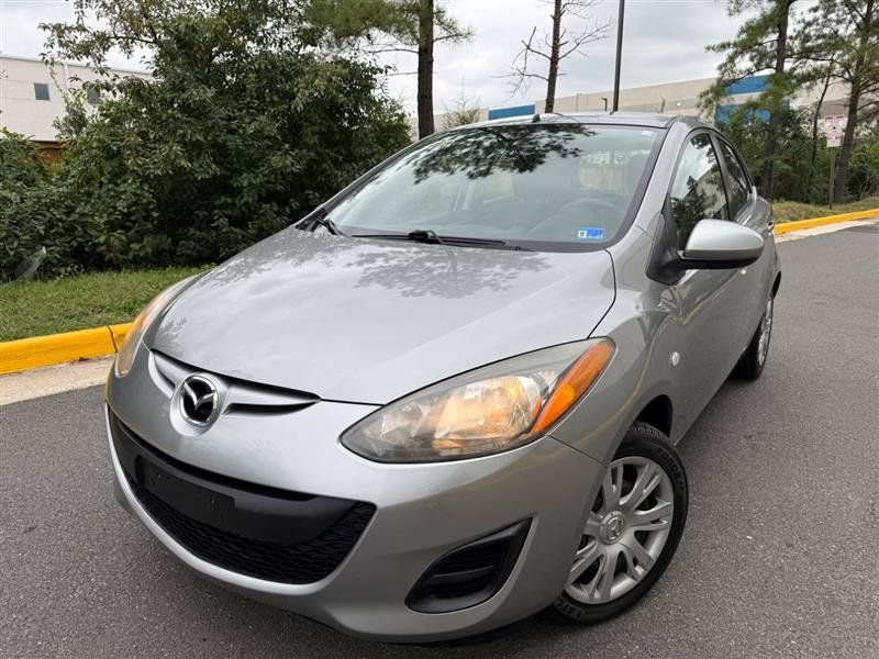 Used 2012 MAZDA MAZDA2 Sport FWD image 2