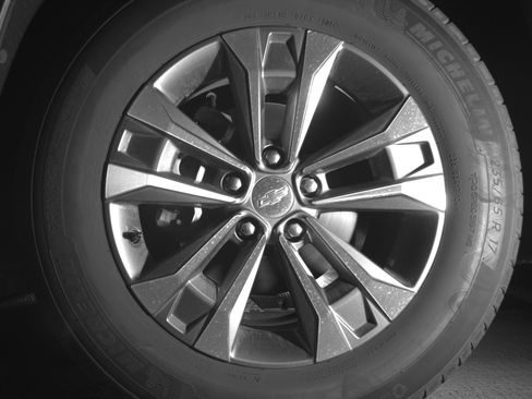 Used 2025 Chevrolet Equinox LT image 12