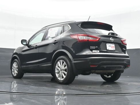 Used 2020 Nissan Rogue Sport SV image 19
