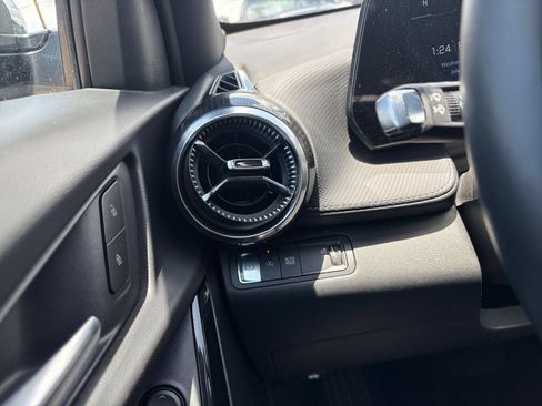 Used 2025 Chevrolet Equinox LT FWD image 33