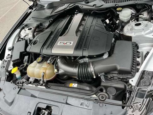 Certified 2018 Ford Mustang GT w/ Black Accent Pkg RWD image 13