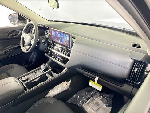 New 2026 Nissan Pathfinder SV AWD/4WD image 25