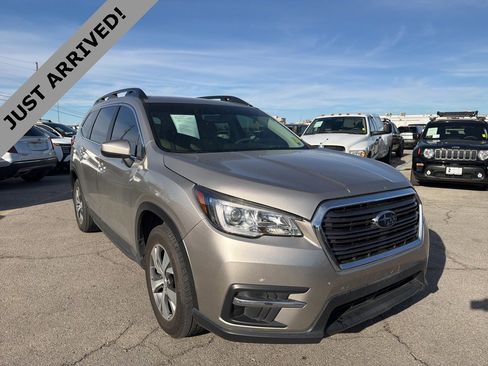 Used 2020 Subaru Ascent Premium w/ Convenience Package image 3
