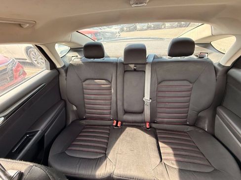 Used 2015 Ford Fusion SE w/ Equipment Group 201A FWD image 48
