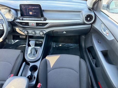 Used 2023 Kia Forte LXS image 19
