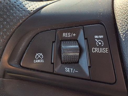 Used 2022 Chevrolet Trax LS w/ Tint and Cruise Package image 20