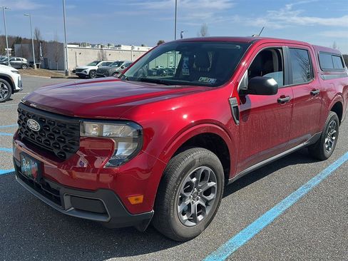 Used 2025 Ford Maverick XLT w/ Equipment Group 302A image 2