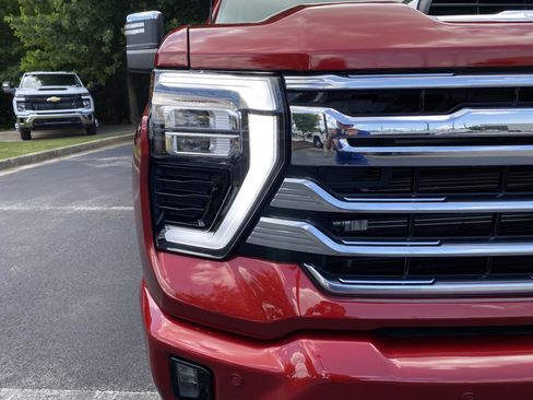 Used 2024 Chevrolet Silverado 2500 High Country w/ High Country Premium Package image 14