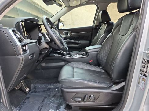 Used 2021 Kia Sorento SX Prestige AWD/4WD image 9