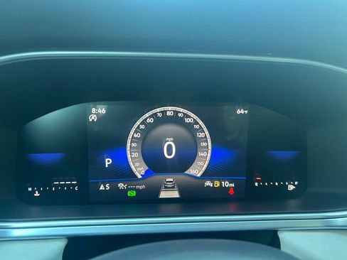 New 2026 Volkswagen Taos SE image 25