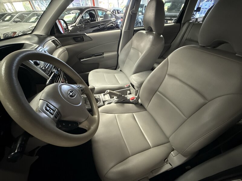 Used 2013 Subaru Forester 2.5X AWD/4WD image 16