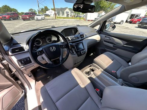 Used 2014 Honda Odyssey EX-L image 10