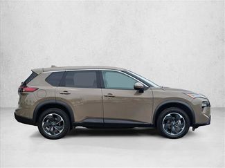 Used 2025 Nissan Rogue SV AWD/4WD video 4