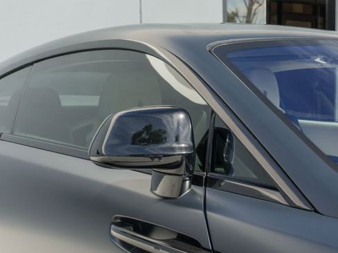 Used 2016 Rolls-Royce Wraith RWD image 30