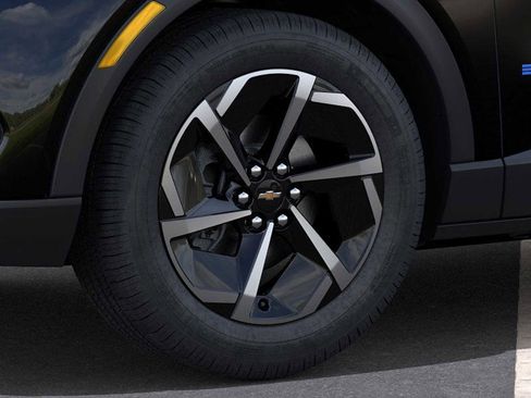 New 2026 Chevrolet Equinox EV LT image 9