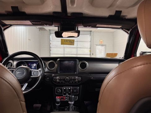 Used 2020 Jeep Gladiator Rubicon image 20